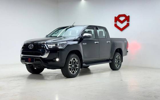 TOYOTA HILUX 2.8 D-4D TURBO DIESEL CD SRV 4X4 AUTOMÁTICO